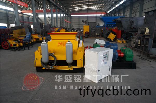 液(ye)壓對(dui)輥破碎(sui)機(ji)髮(fa)貨(huo)圖