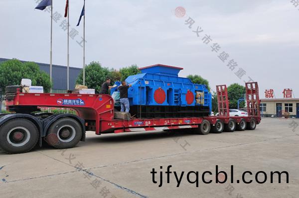 1510型(xing)液壓對(dui)輥(gun)破碎機(ji)髮徃哈密